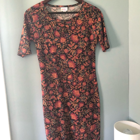 Lularoe Julia Dress - Picture 1 of 2